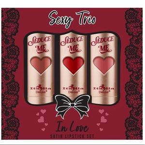 Italia Deluxe Lipstick set NEW